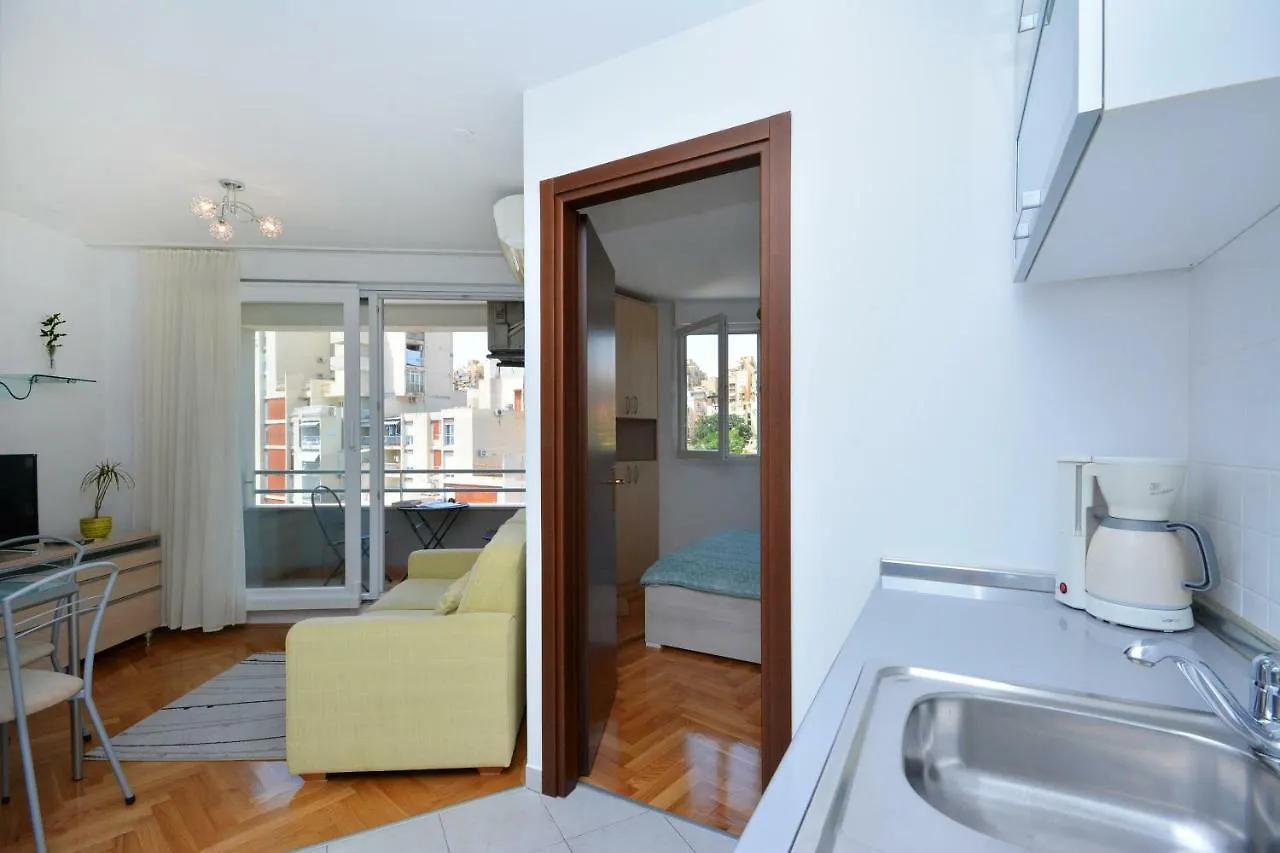 Dani'S Apartment Split